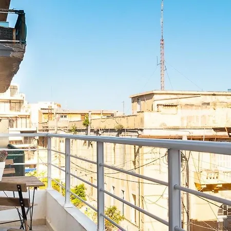 Deco Center Apartment